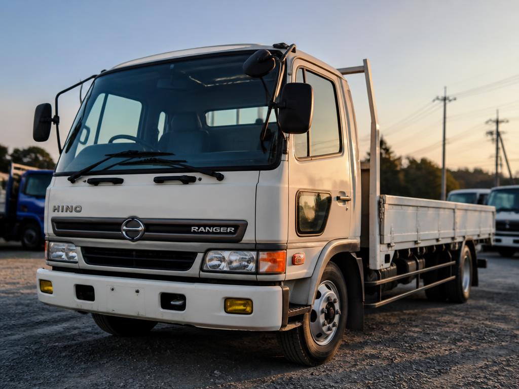 Hino Ranger / Profia Trucks — Japan surplus unit at TWINS HK